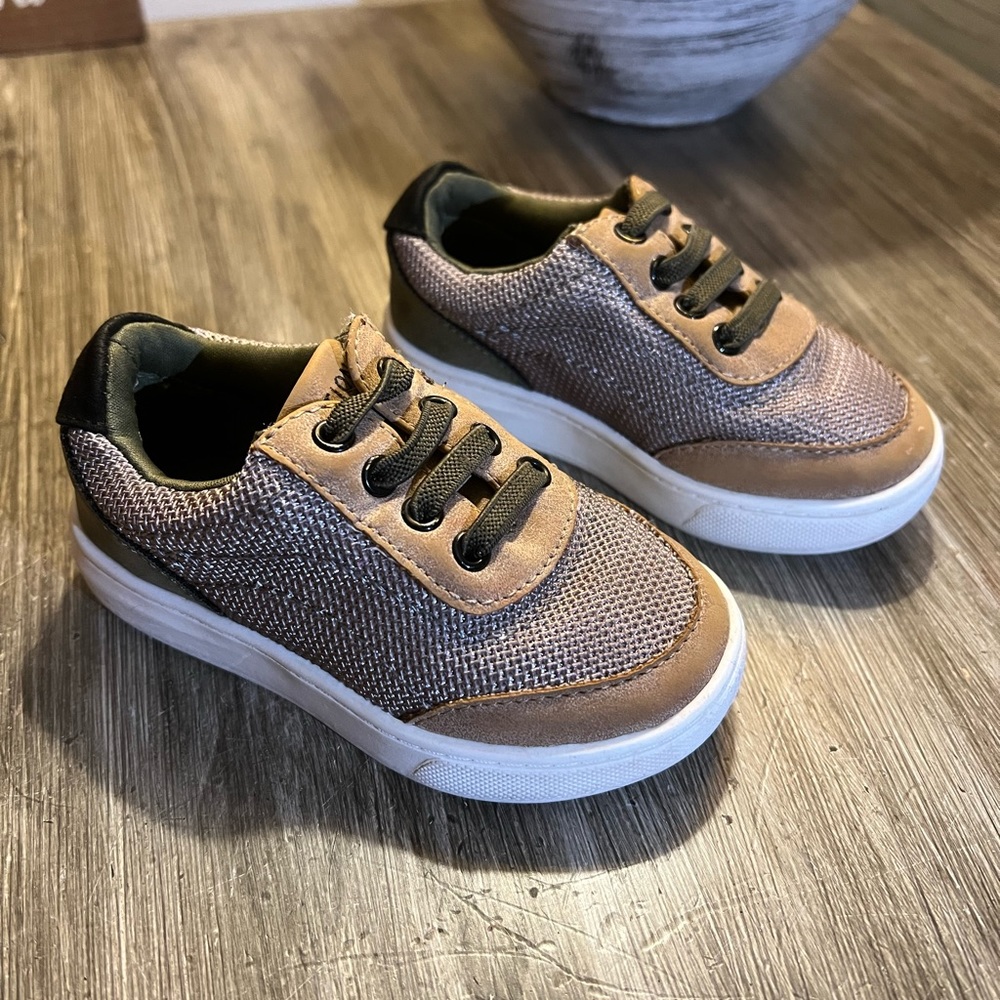 Kenneth Cole Reaction Shoes Size 6